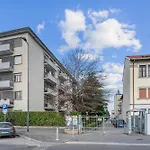 Rog27-Large Apartment With Transport Close To Home-
