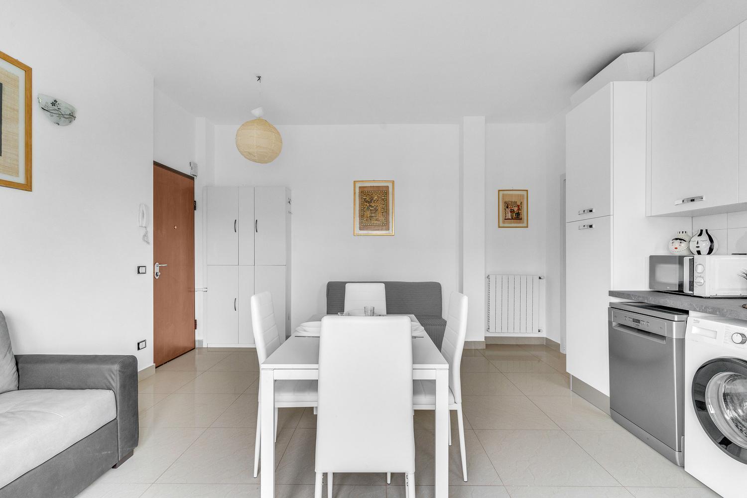 Rog27-large With Transport Close To Home- * Milan